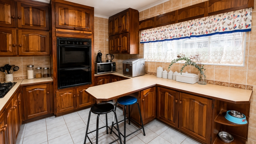 3 Bedroom Property for Sale in Flimieda North West
